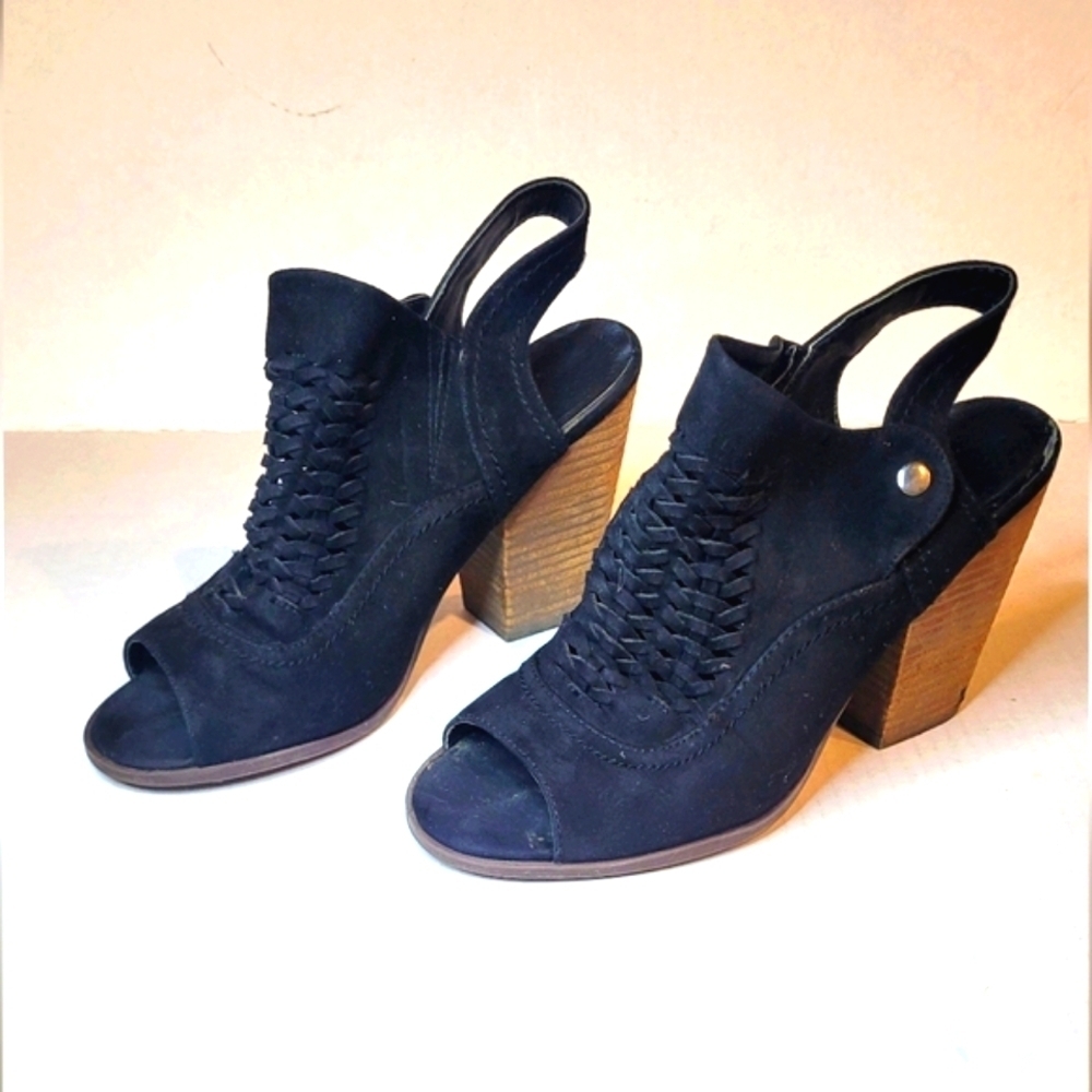 NOT RATED Women's One More Time Ankle Bootie. Size 8